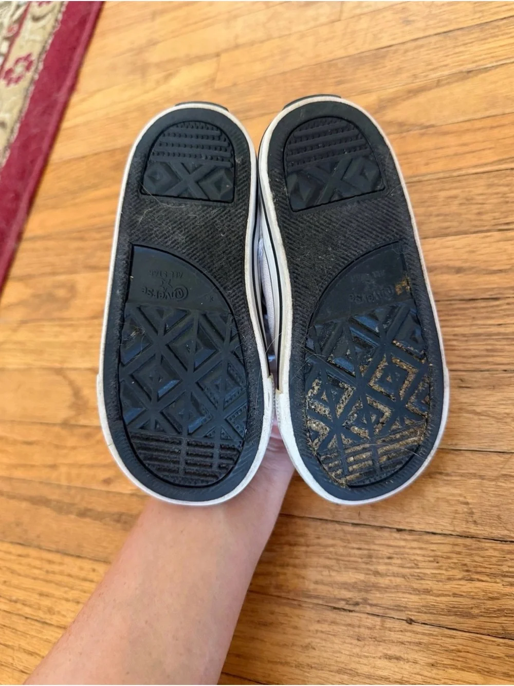Girls size 8 Converse